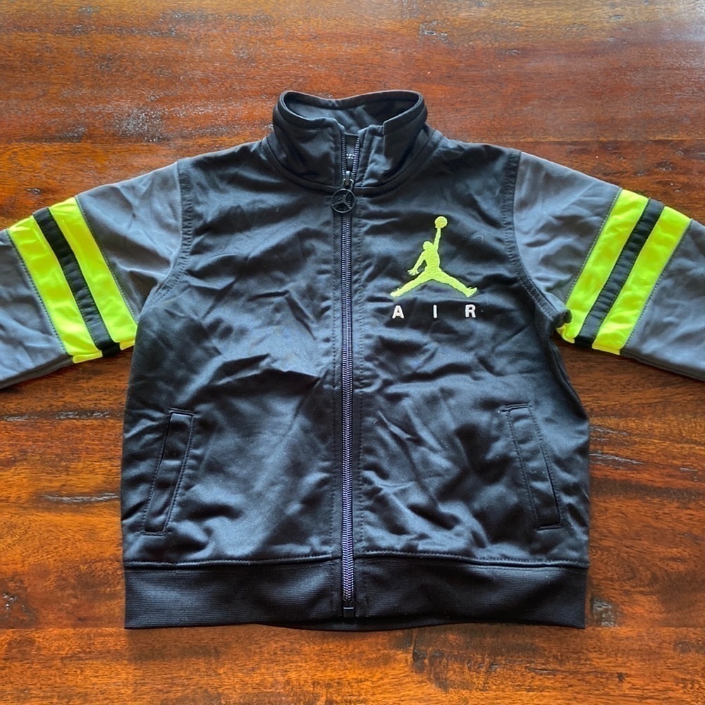 Boys Air Zippered Jacket Black w/ Gray Sleeves & Yellow Accents Size 24M